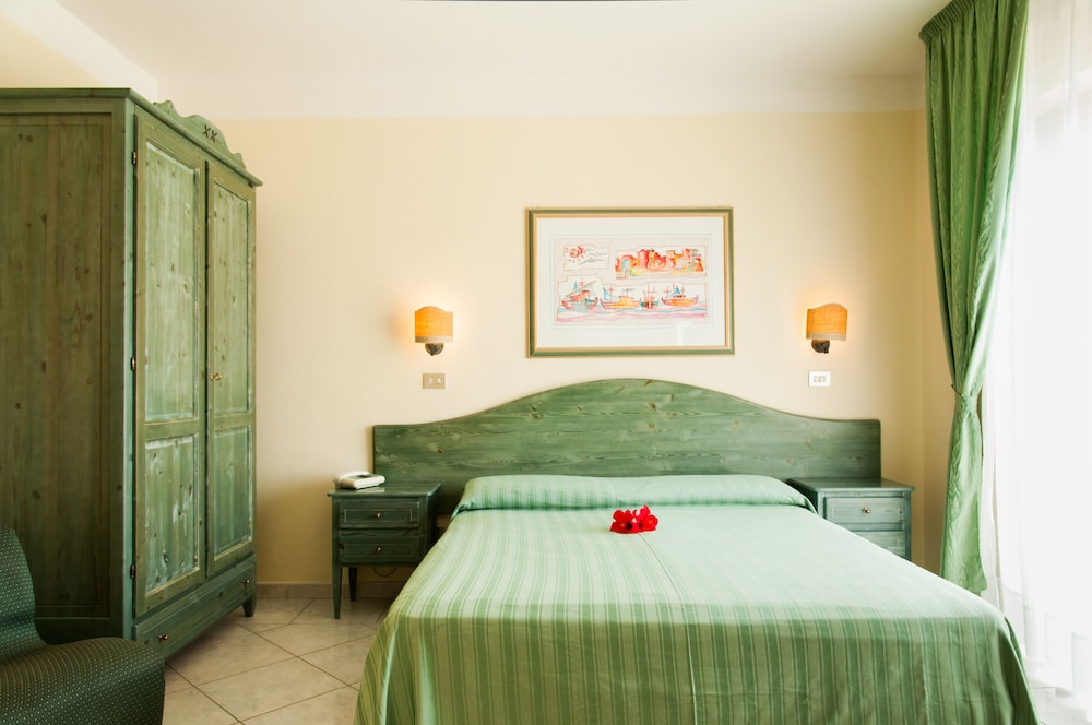 Hotel Maria Rosaria 33/62