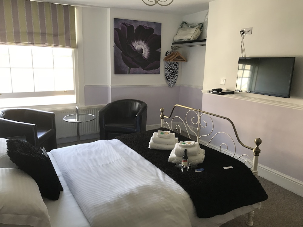Kempfield House Hotel 20/50
