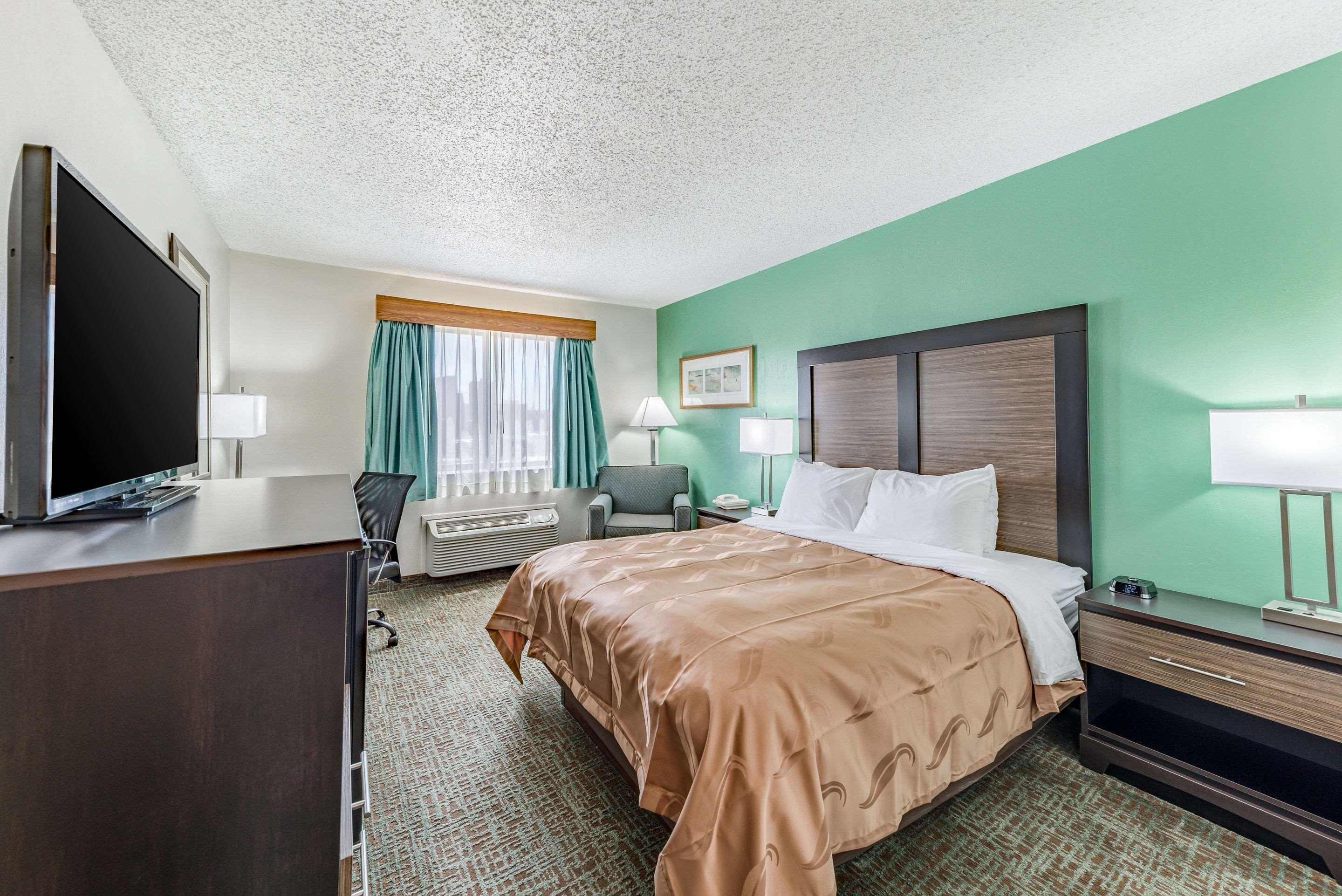 غرفة بسرير كوين، QUALITY INN ALLEN - PLANO EAST 2/3