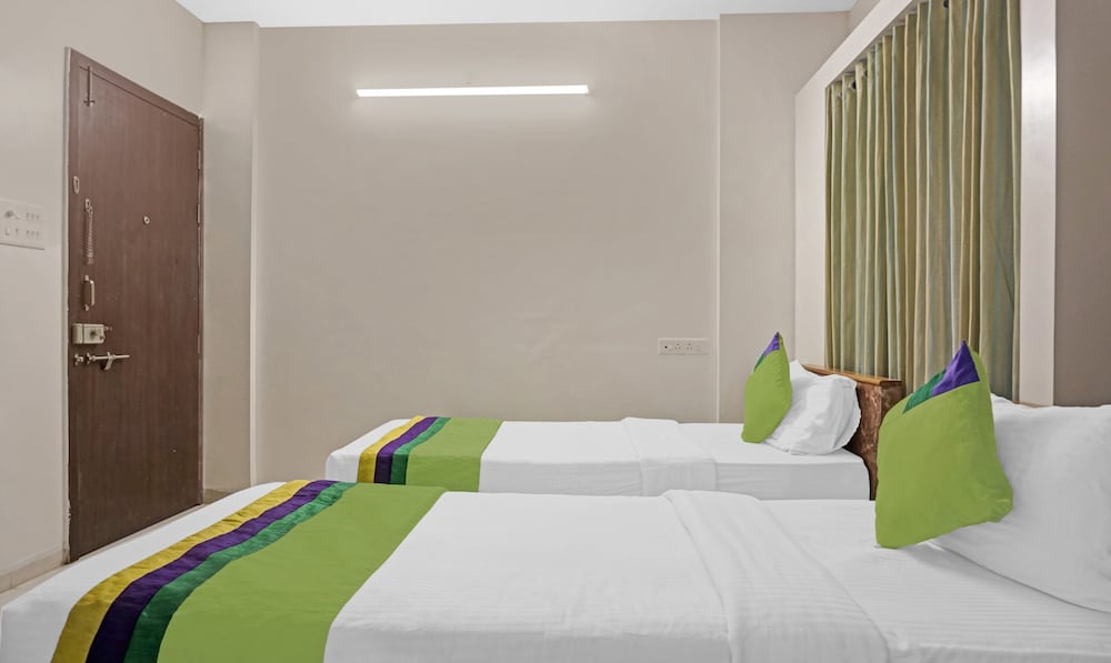 Fabhotel Ajay Inn Viman Nagar 15/37