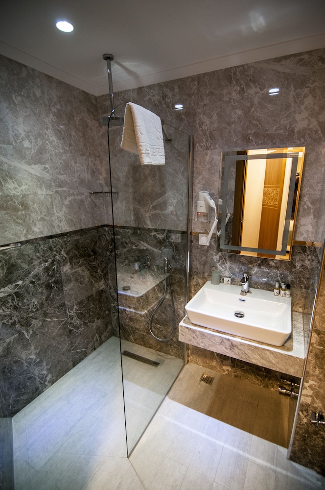 Exelans Hotel & Spa 13/45