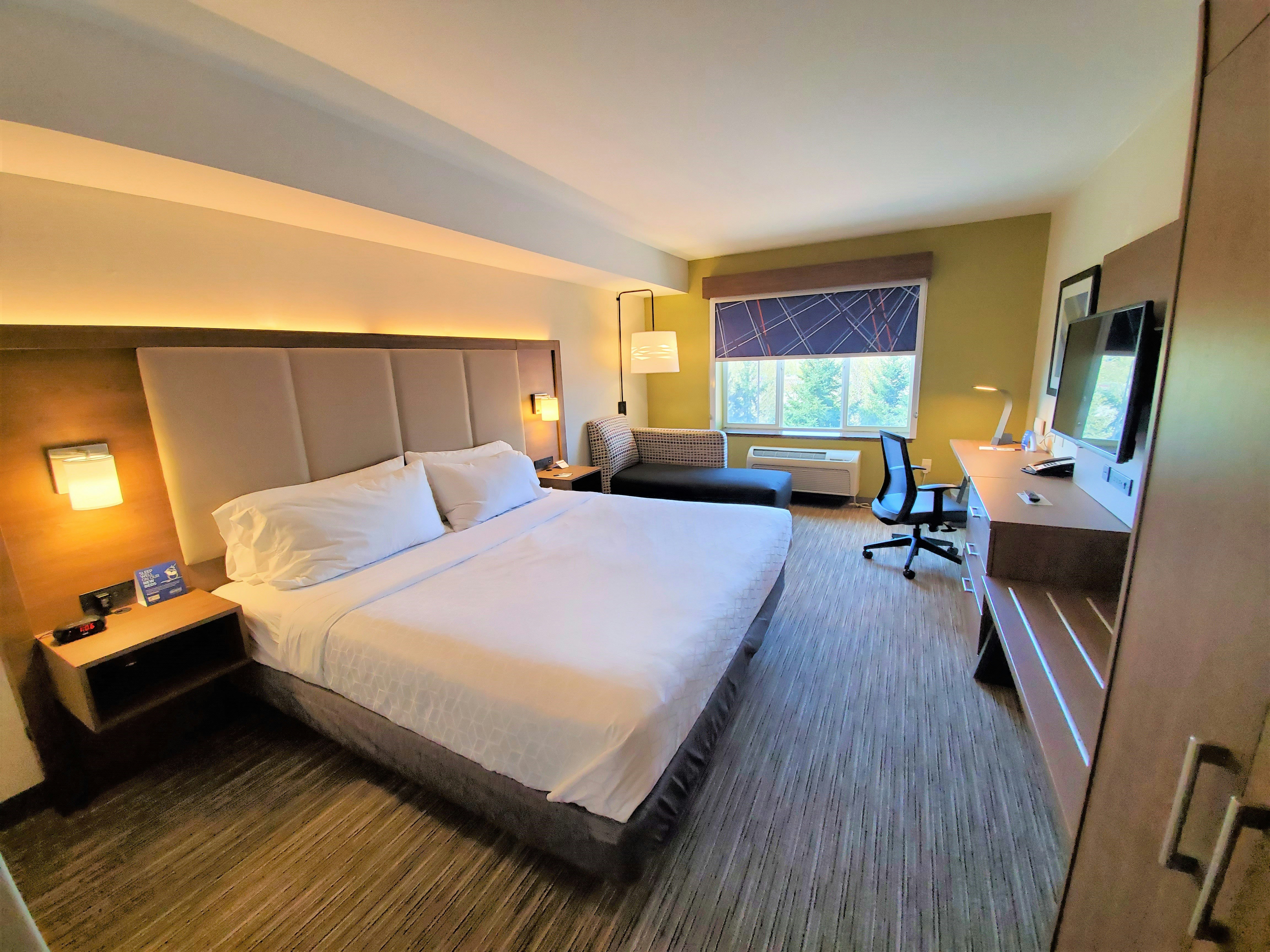 Leisure, King Bed