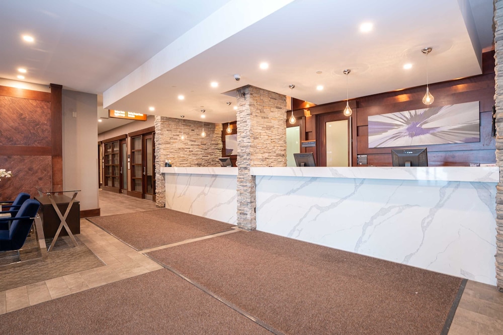 Sandman Hotel Edmonton West 9/46