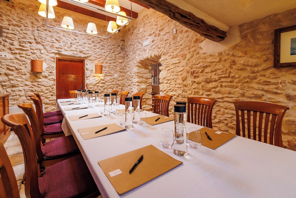 Can Lluc Boutique Country Hotel & Villas 79/92