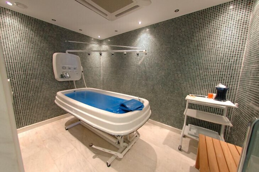 Ionian Blue Bungalows And Spa Resort 35/65