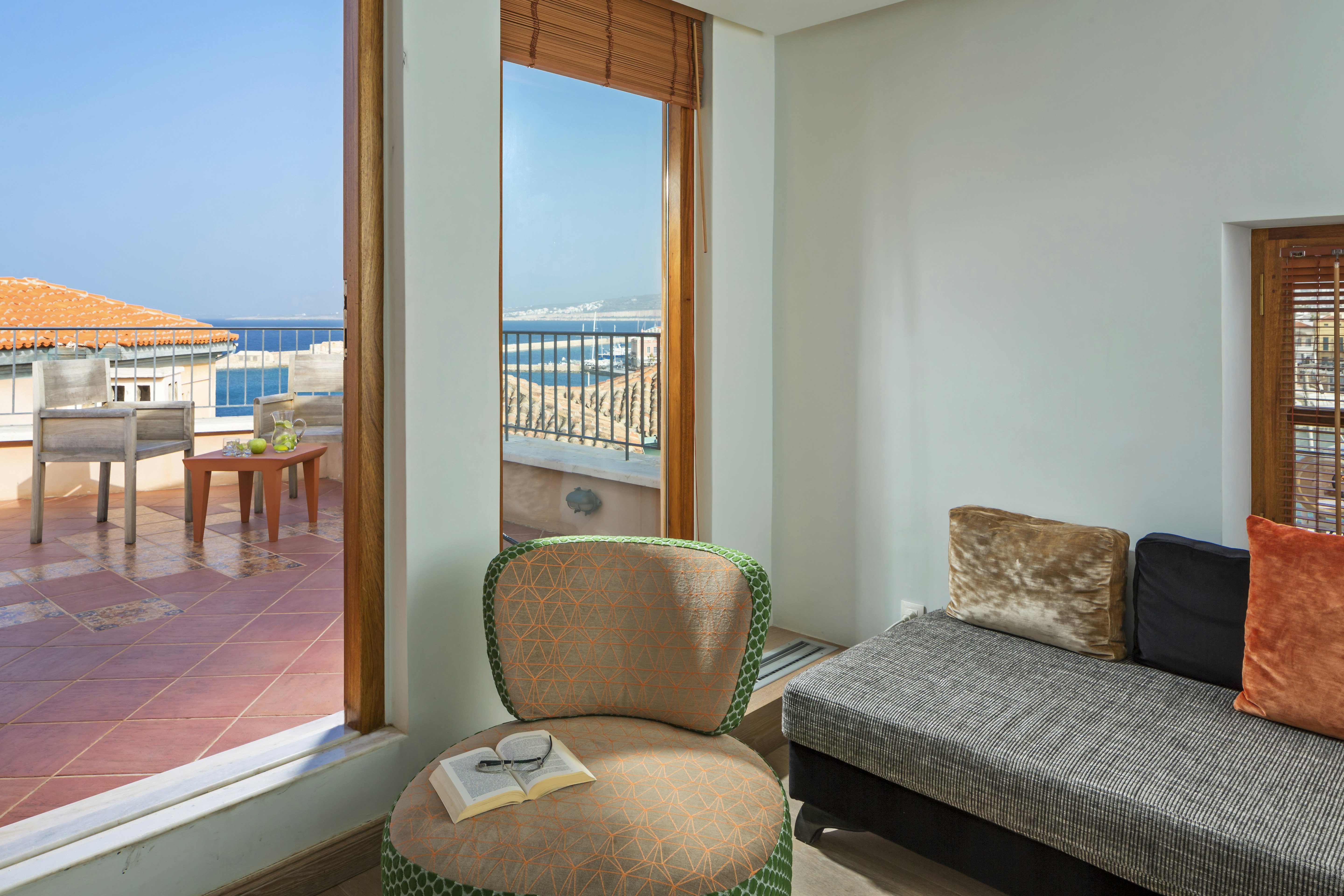Casa Delfino Suites 62/93