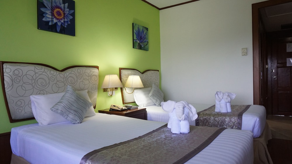 Wattana Park Hotel 10/42