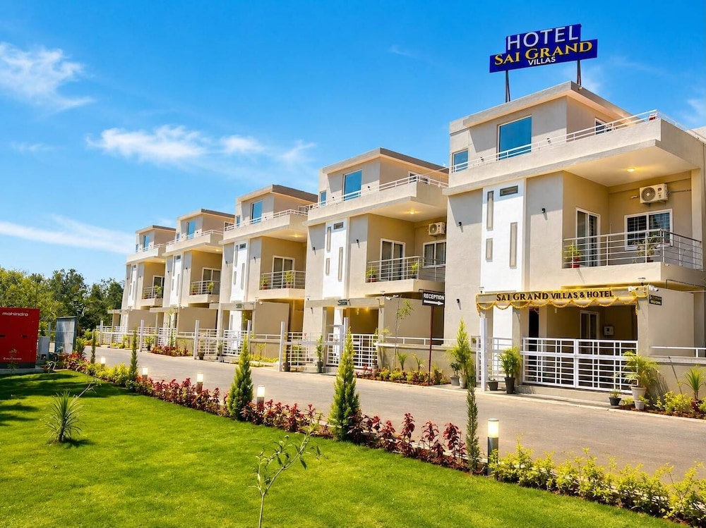 Sai Grand Villas and Hotel 2/50