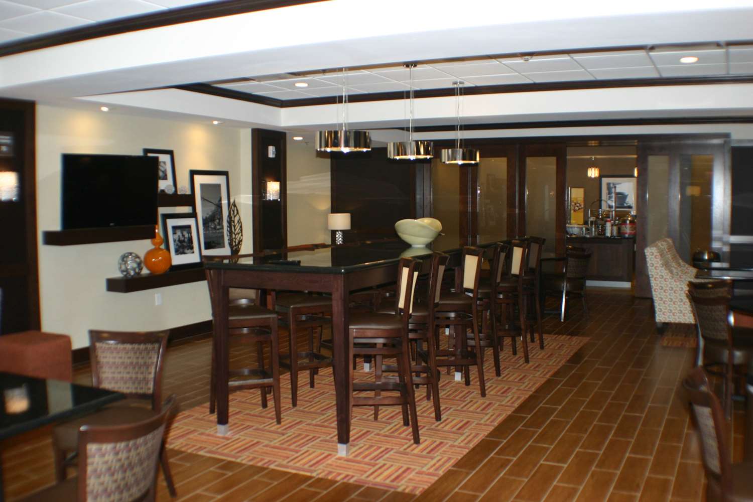 restaurant cafeteria
