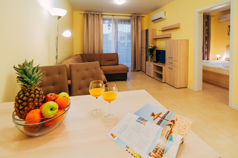 Green Life Beach Resort 50/75
