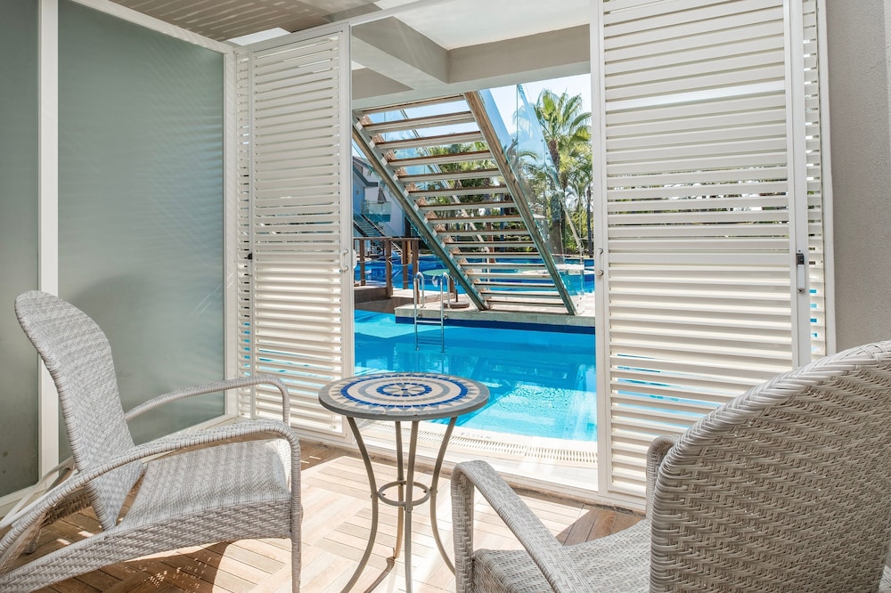Long Beach Alanya 24/50
