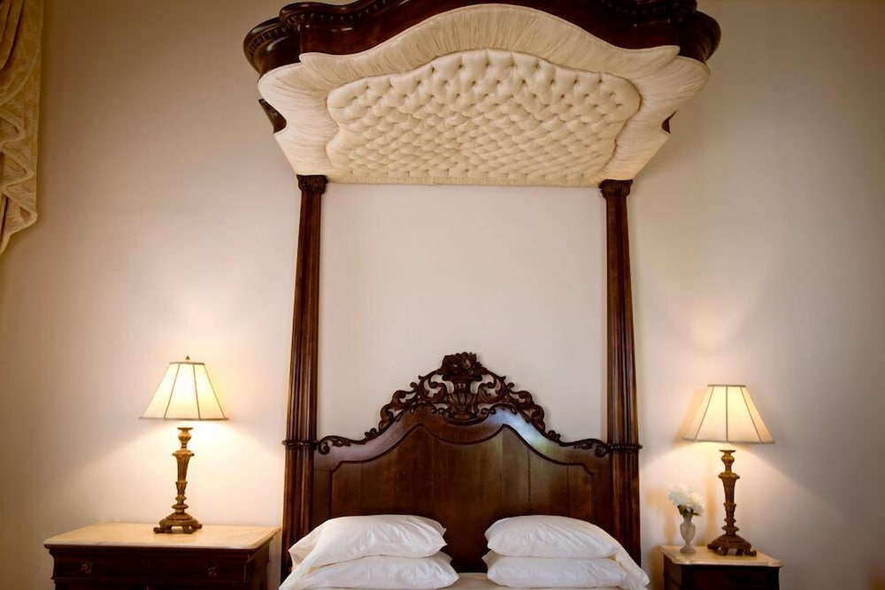 Dunleith Historic Inn 34/57