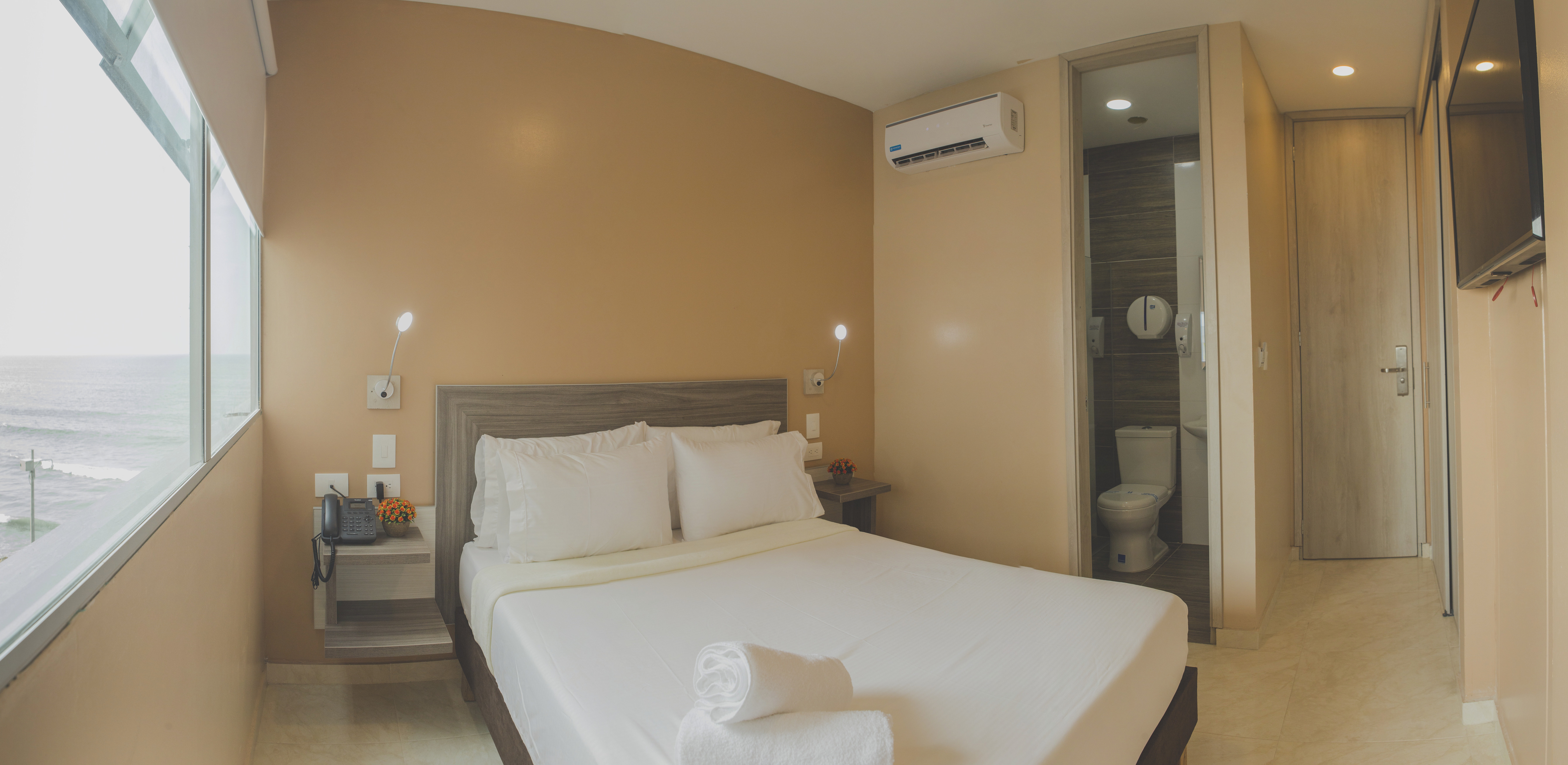 غرفة بسرير كوين بإطلالة على البحر، Hotel Aixo Suites By Geh Suites 2/2