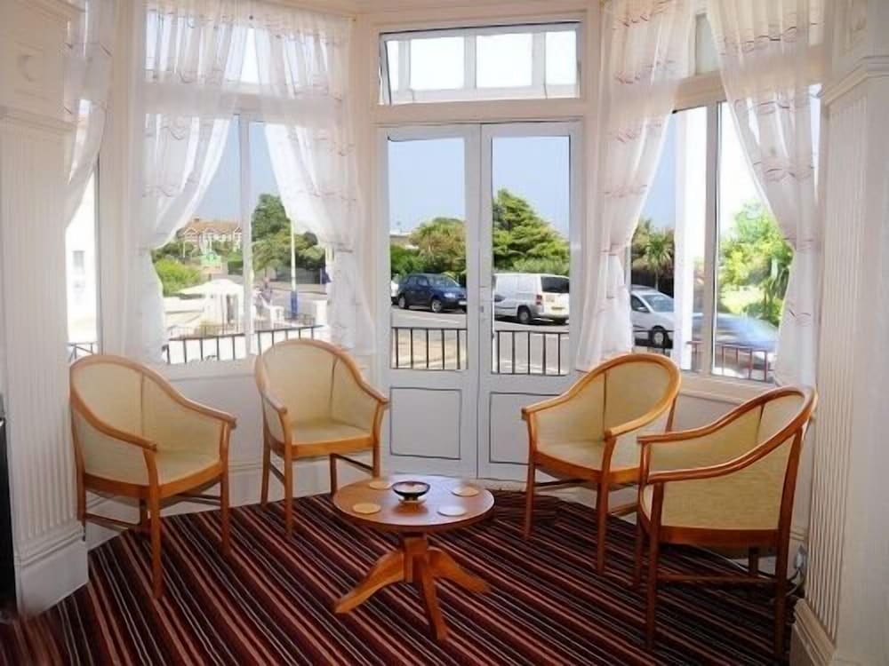 Devonia Eastbourne 39/50