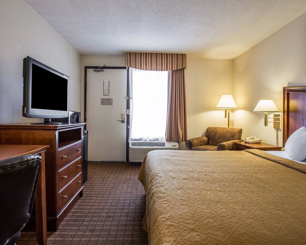 Quality Inn Fort Jackson 13/40