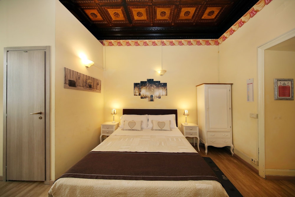 Tibullo Guesthouse 12/72