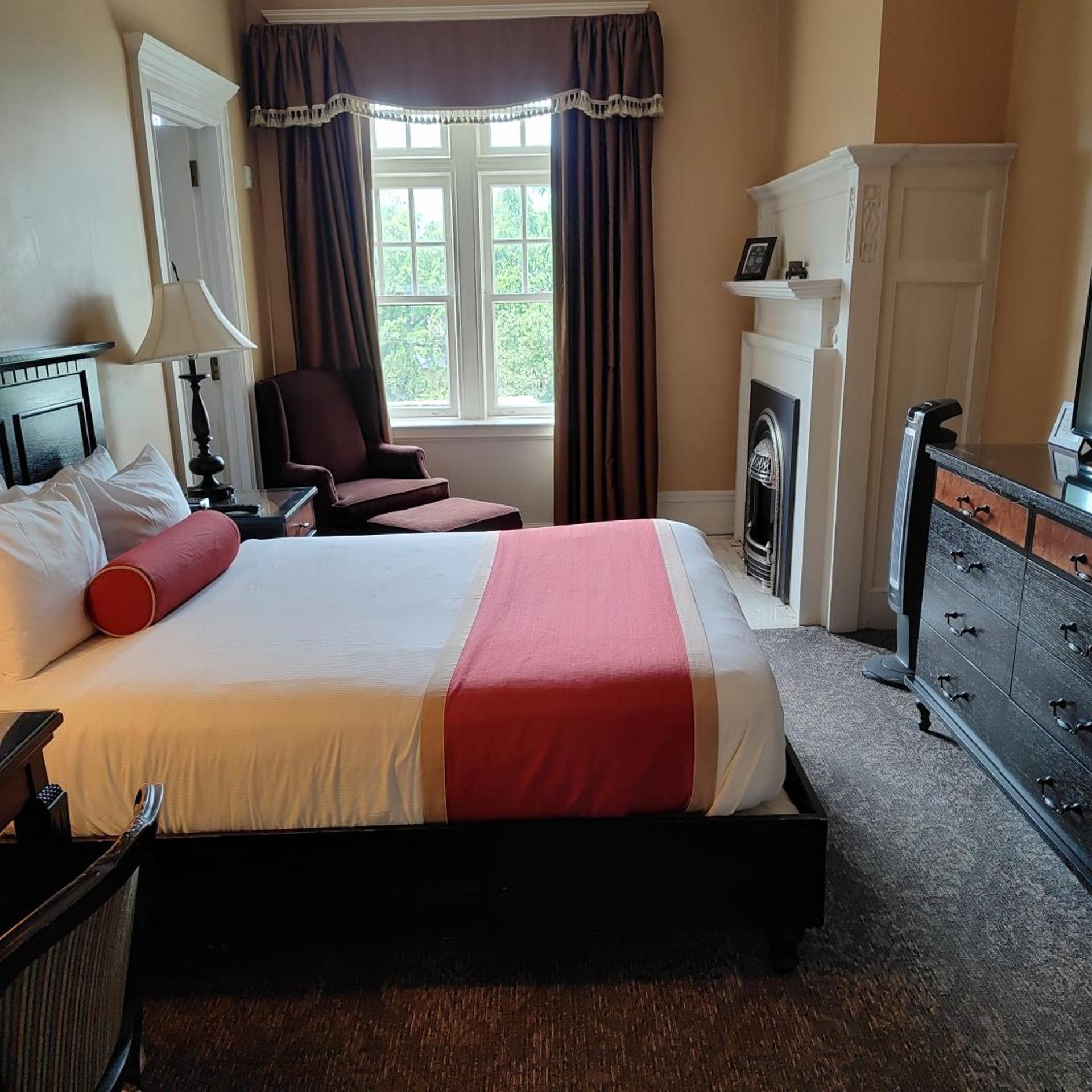 Mansions on Fifth 16/50