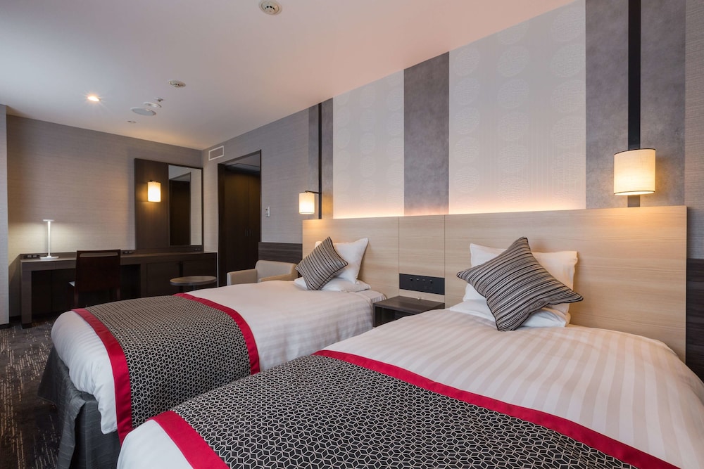 Superior, Twin Beds, Female Floor