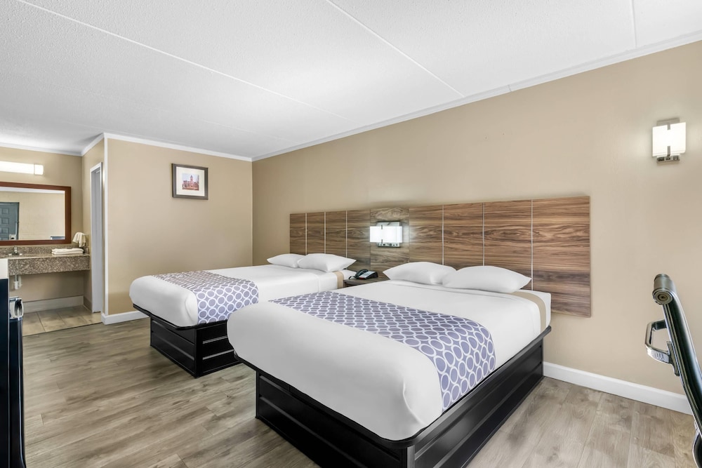 Rodeway Inn Charlotte South 30/52
