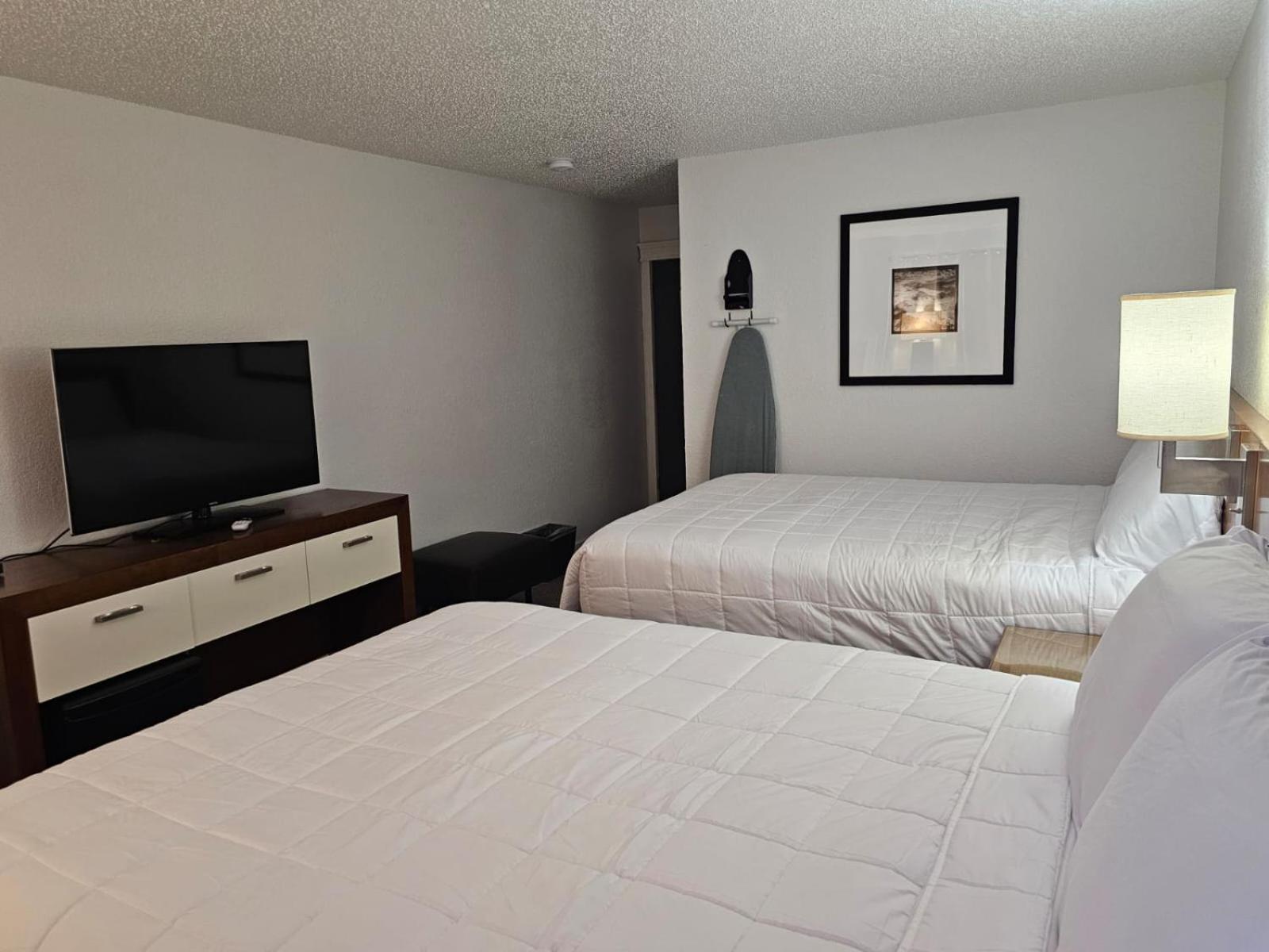 Hotel Simply Stay 11/22