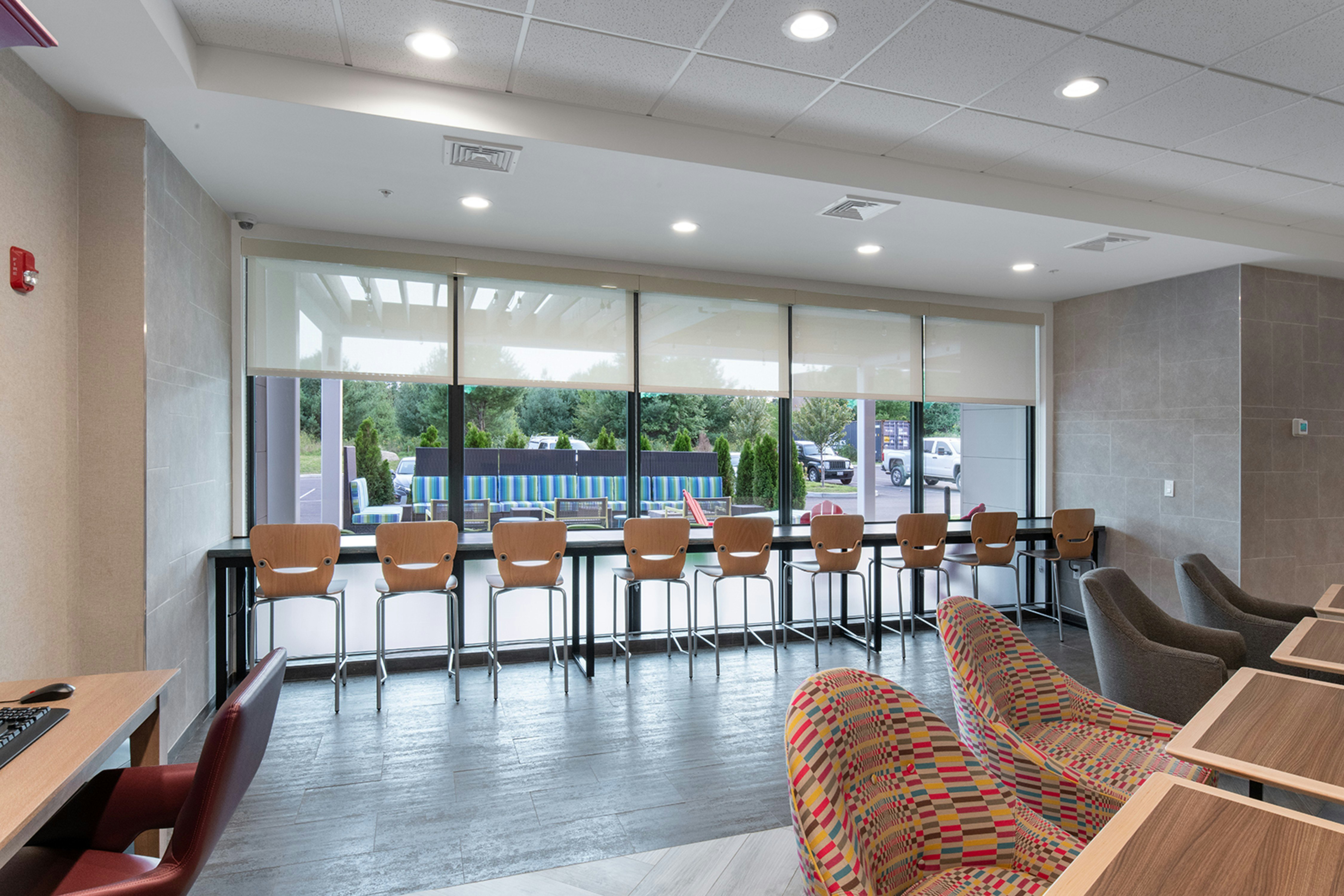 Home2 Suites by Hilton Raynham Taunton 53/56