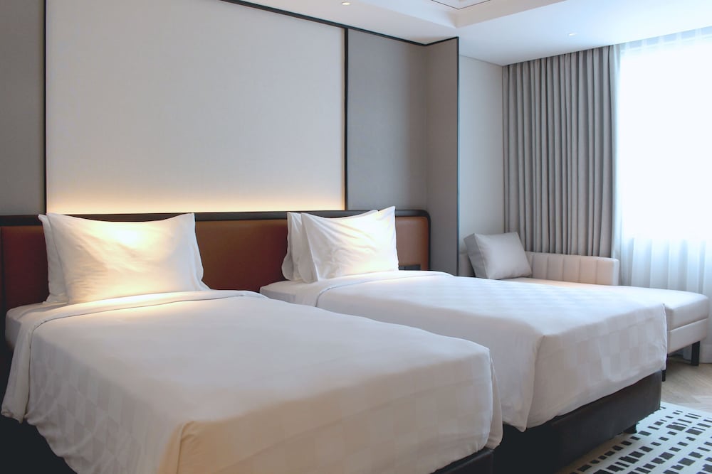 Hotel Ciputra Cibubur managed by Swiss-Belhotel International 25/75
