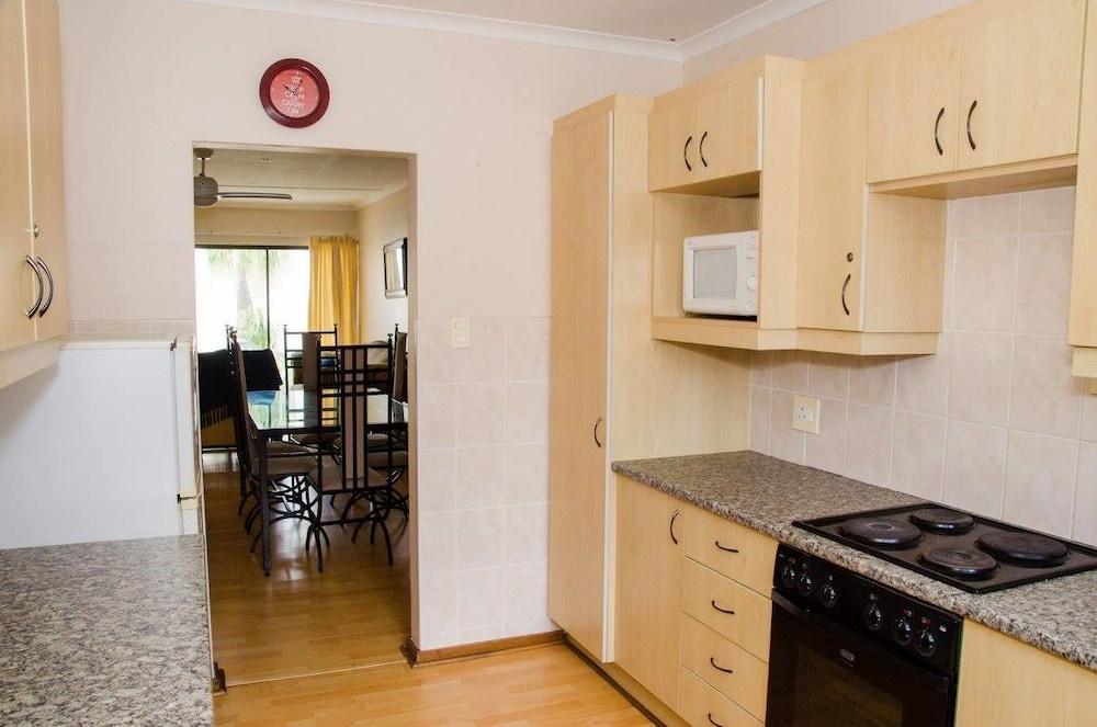 Goulden Street Guest House 27/27