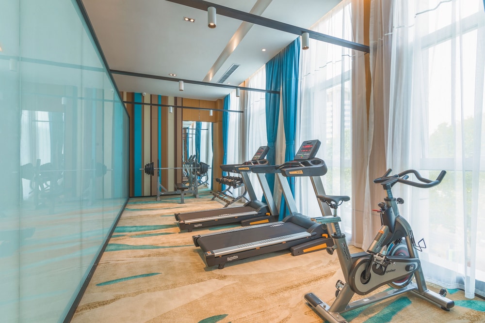 Holiday Inn Express Qingdao Chengyang Central 34/59