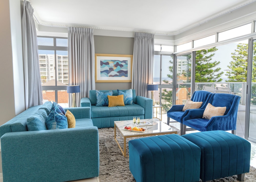 Peninsula All-Suite Hotel by Dream Resorts 29/49