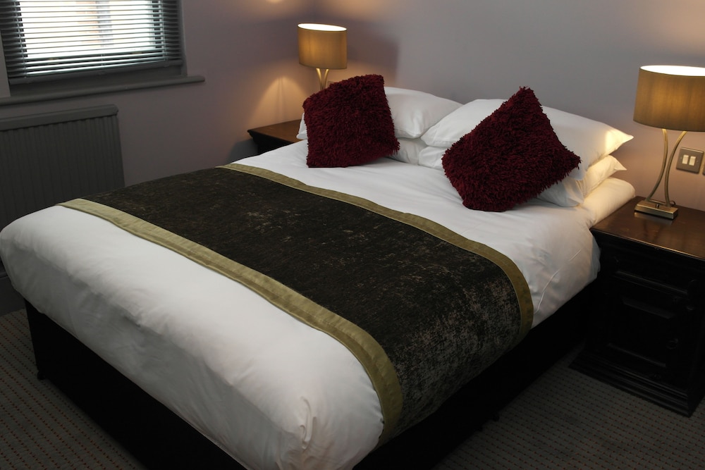 Wards Hotel 5/26