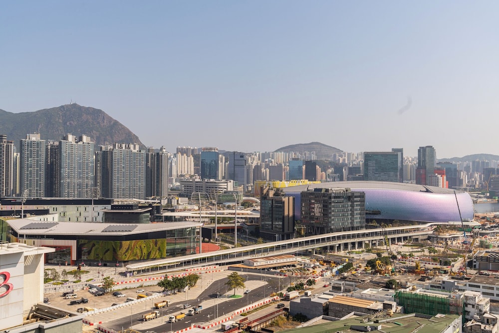 MIJ (Kai Tak) Hotel 58/64