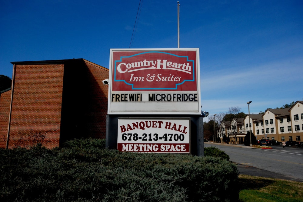 Country Hearth Inn & Suites Marietta 1/43