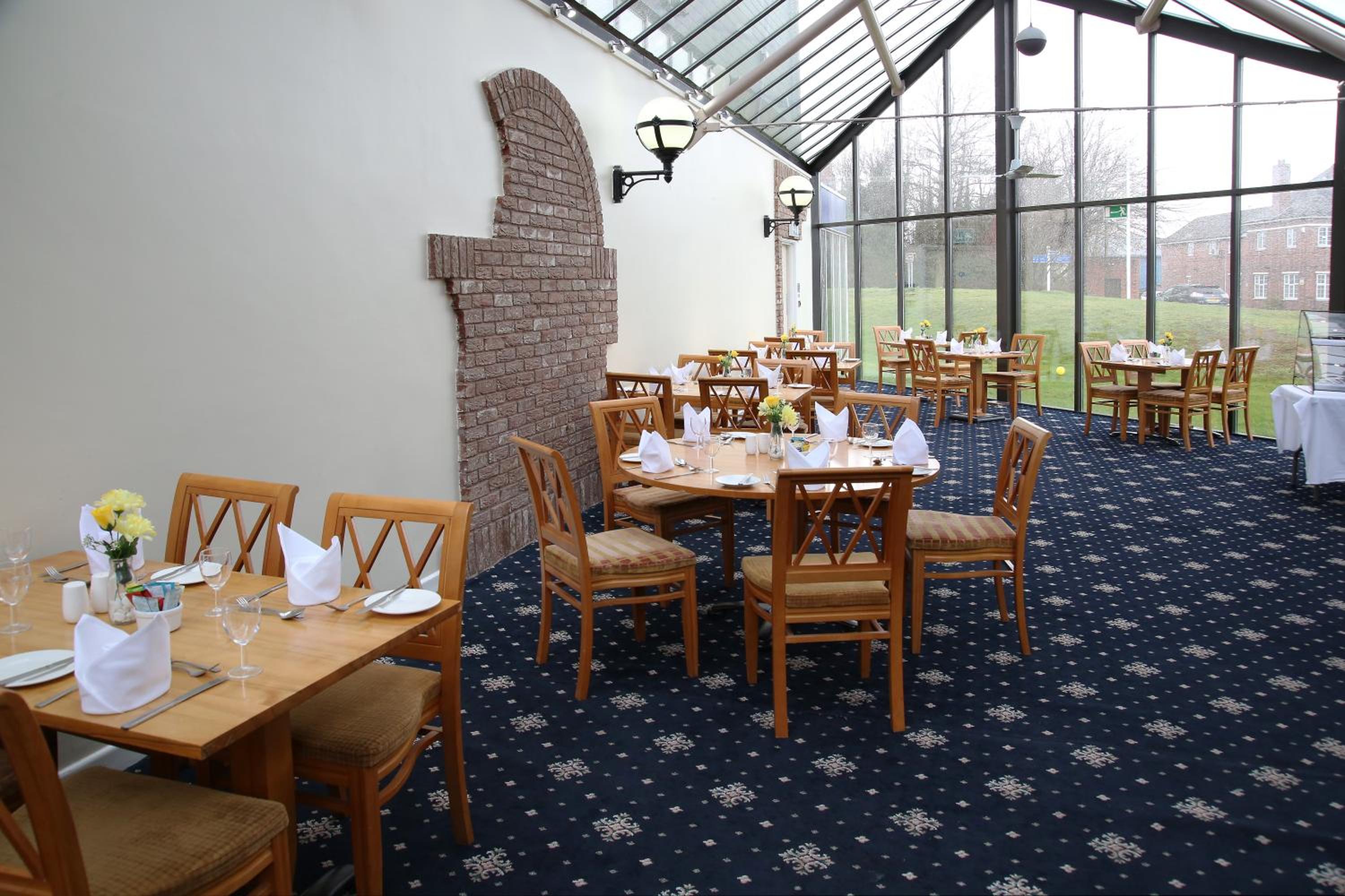 Hermitage Park Hotel 31/42