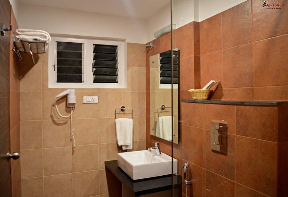 OYO Premium Mysore MG Road 25/25