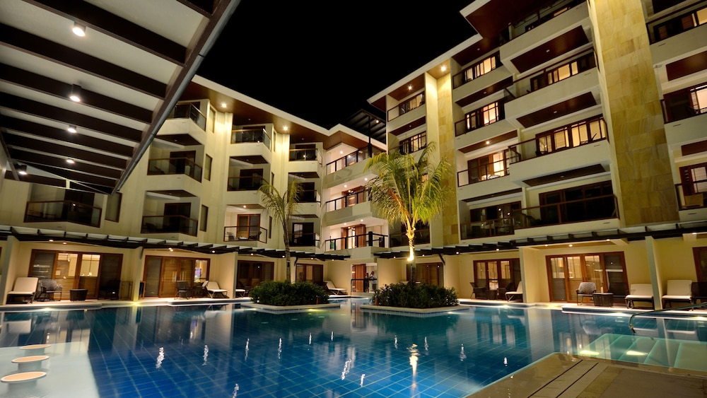 Henann Resort Alona Beach 9/74