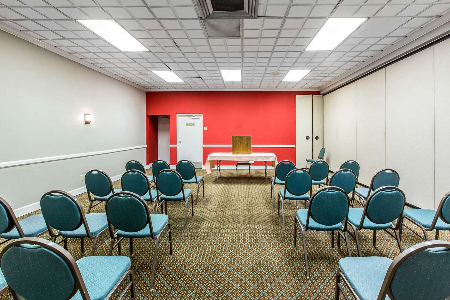 Quality Inn Savannah Midtown 14/18