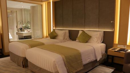 Super, Deluxe, Twin Beds