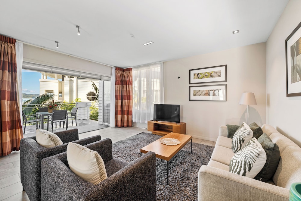 The Waterfront Suites Heritage Collection 29/50