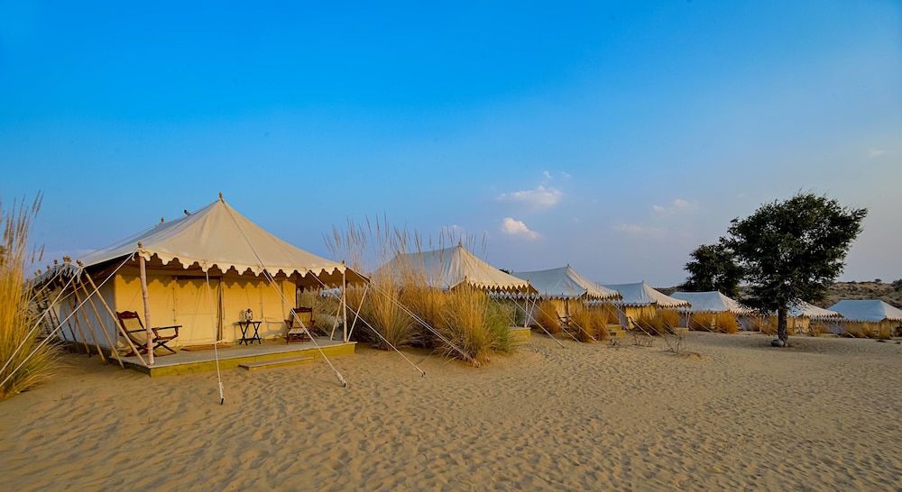 THE MANAVAR RESORT AND CAMP 45/50