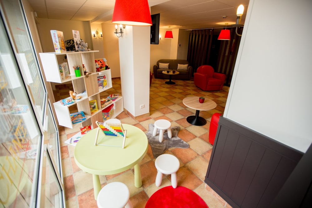 IBIS CHERBOURG LA GLACERIE 38/77