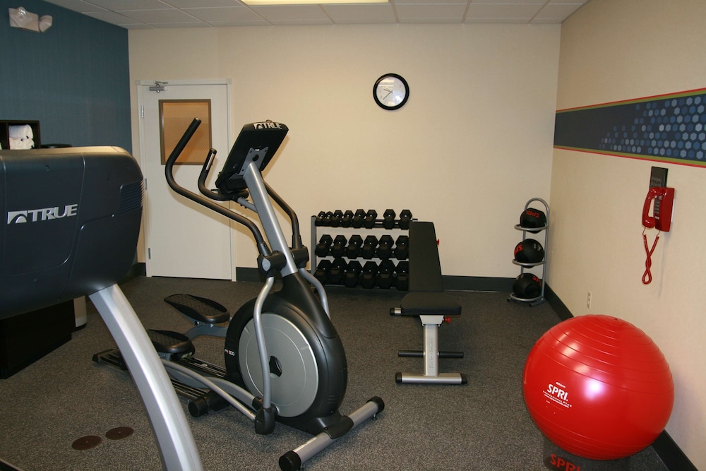 Hampton Inn Denver Northeast Brighton 29/46