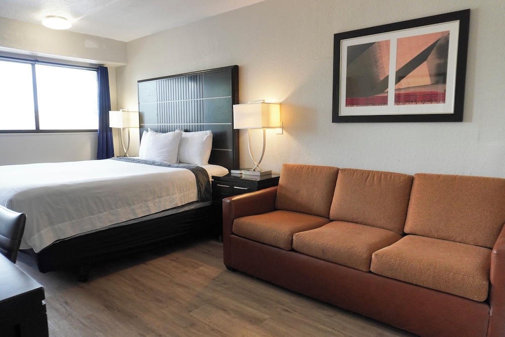 FairBridge Inn Express Baton Rouge 14/26