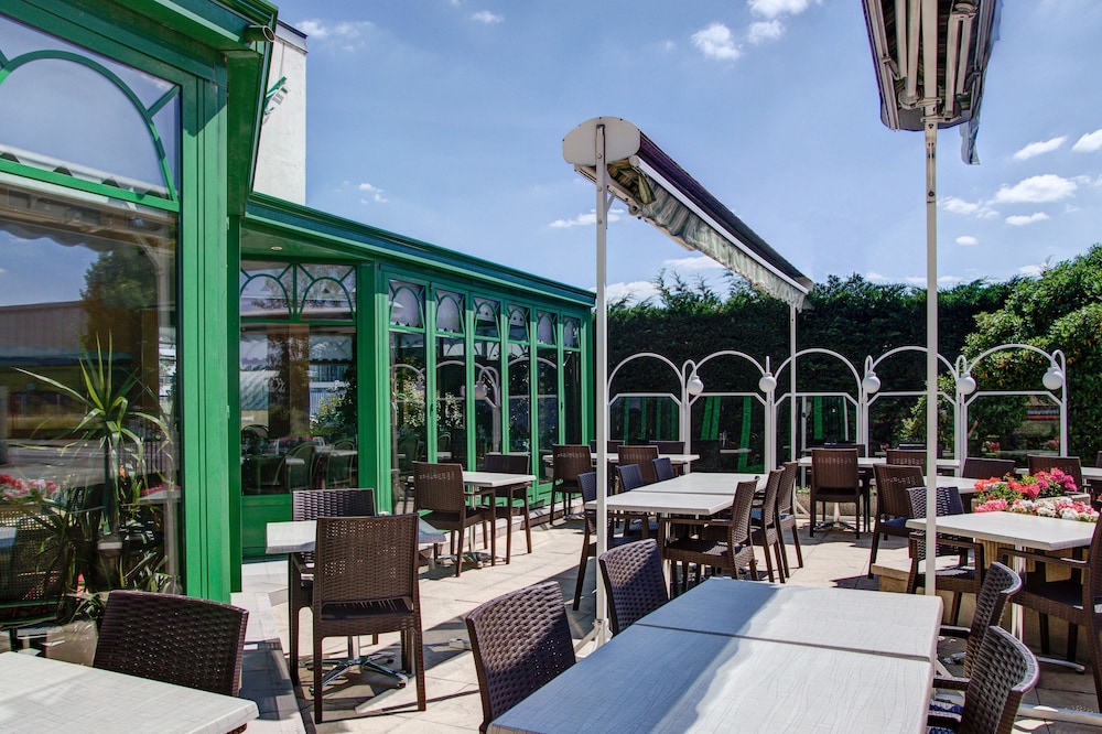 HOTEL L'ESCARGOTIERE 30/38