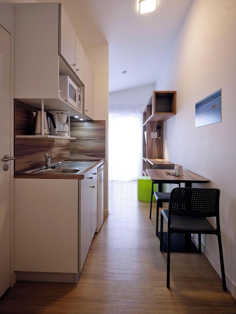 ATHOME RESIDENCE ET SPA 18/40