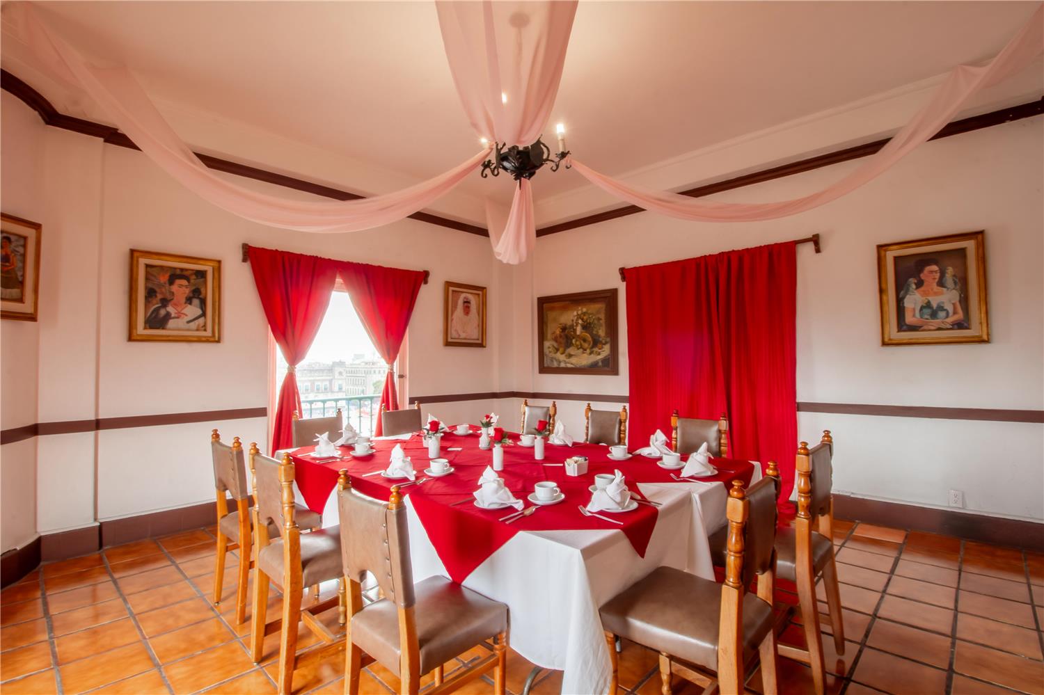 restaurant cafeteria
