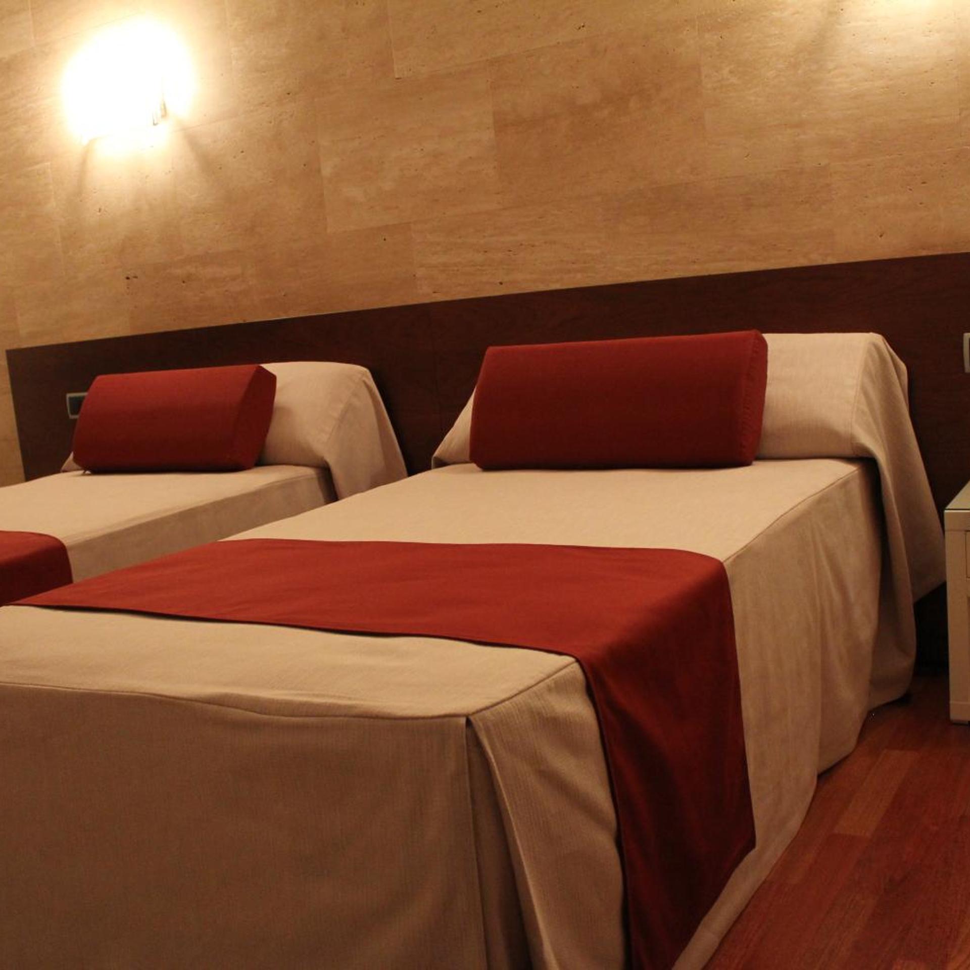 Escuderos Hotel Cruz 17/58