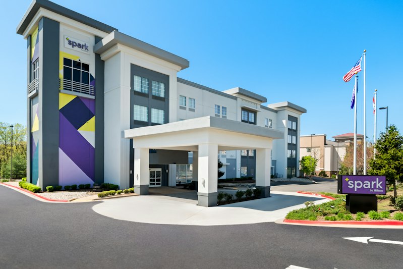 Spark by Hilton Little Rock West 16/17
