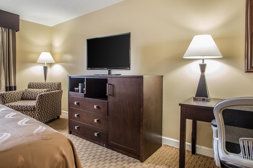Quality Inn O'Hare Airport 38/41