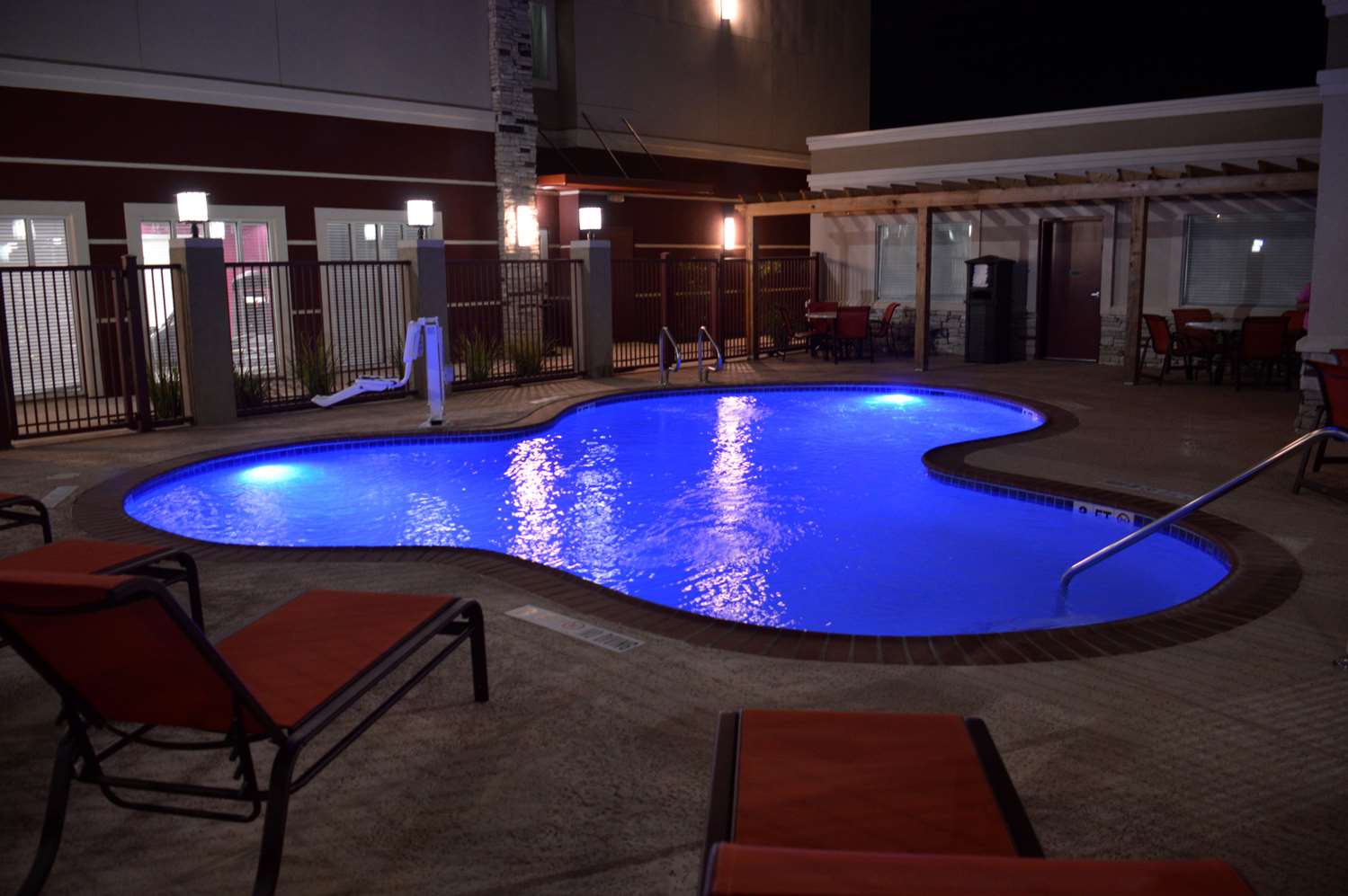 Best Western Plus Dilley Inn and Suites 3/13