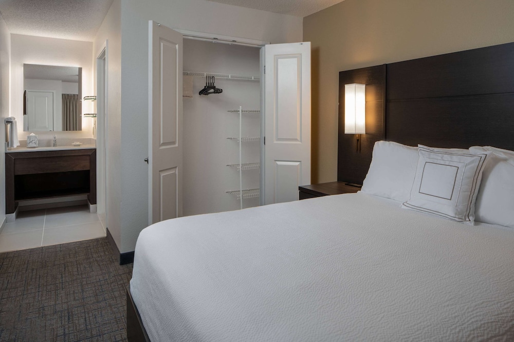 Sonesta Es Suites Fairfax Fair Lakes 11/63